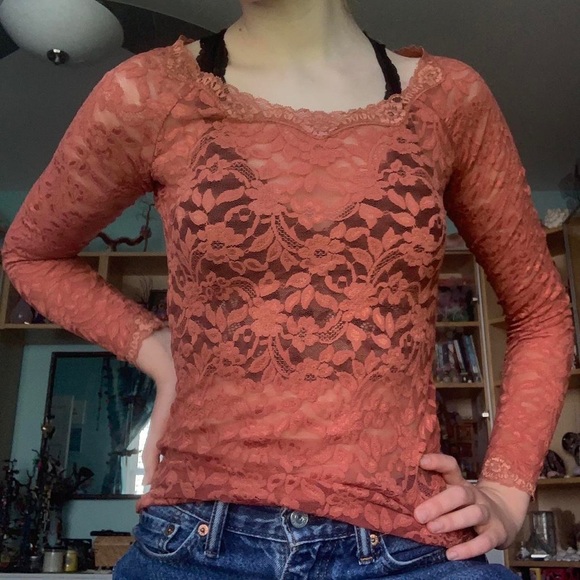 Lace mesh see-through transparent long sleeve top. - Picture 4 of 4